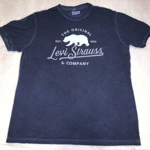 Levi’s T-shirt